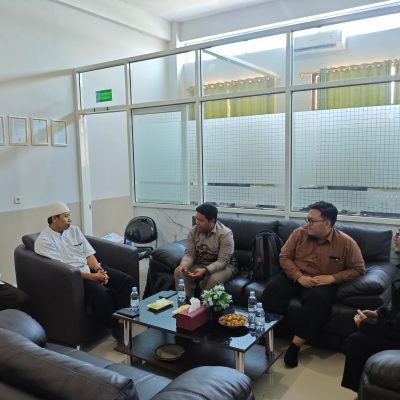 STIS Ukhuwah Sukoharjo Sambut Kunjungan FAI UMS, Bahas Penguatan Akreditasi hingga Hibah Litapdimas